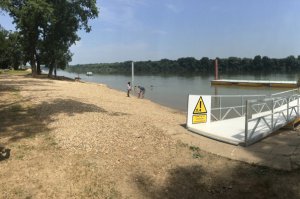 Postavljanje pontona i sređivanje plaže, jun 2016