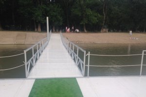 Postavljanje pontona i sređivanje plaže, jun 2016