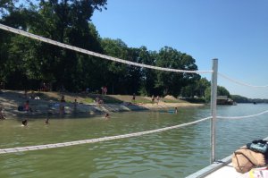 Postavljanje pontona i sređivanje plaže, jun 2016