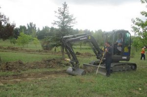 Izrada pešačkih staza u arboretumu