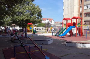 Dečije igralište u ulici Radenka Rankovića, naselјe Dudovi „KAO TAŠ A NAŠ“