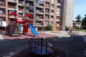 Dečije igralište u ulici Radenka Rankovića, naselјe Dudovi „KAO TAŠ A NAŠ“
