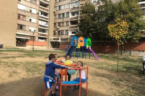 Nastavljena akcija "Kao Taš a naš" otvaranjem tri nova dečija igrališta u Obrenovcu