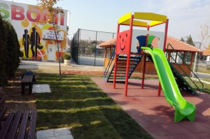 Moderno igralište u Vlaškoj bašti